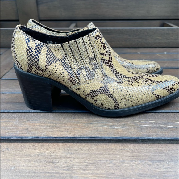 Sam and Libby Rider Leather Snakeskin Style Western Bootie, Size 8.5 - Picture 1 of 12